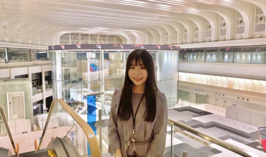 橋本すみれさん(東京証券取引所/株式部)